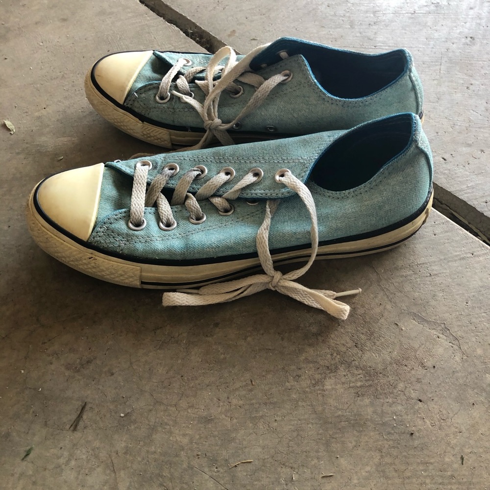 Blue converse women size 8